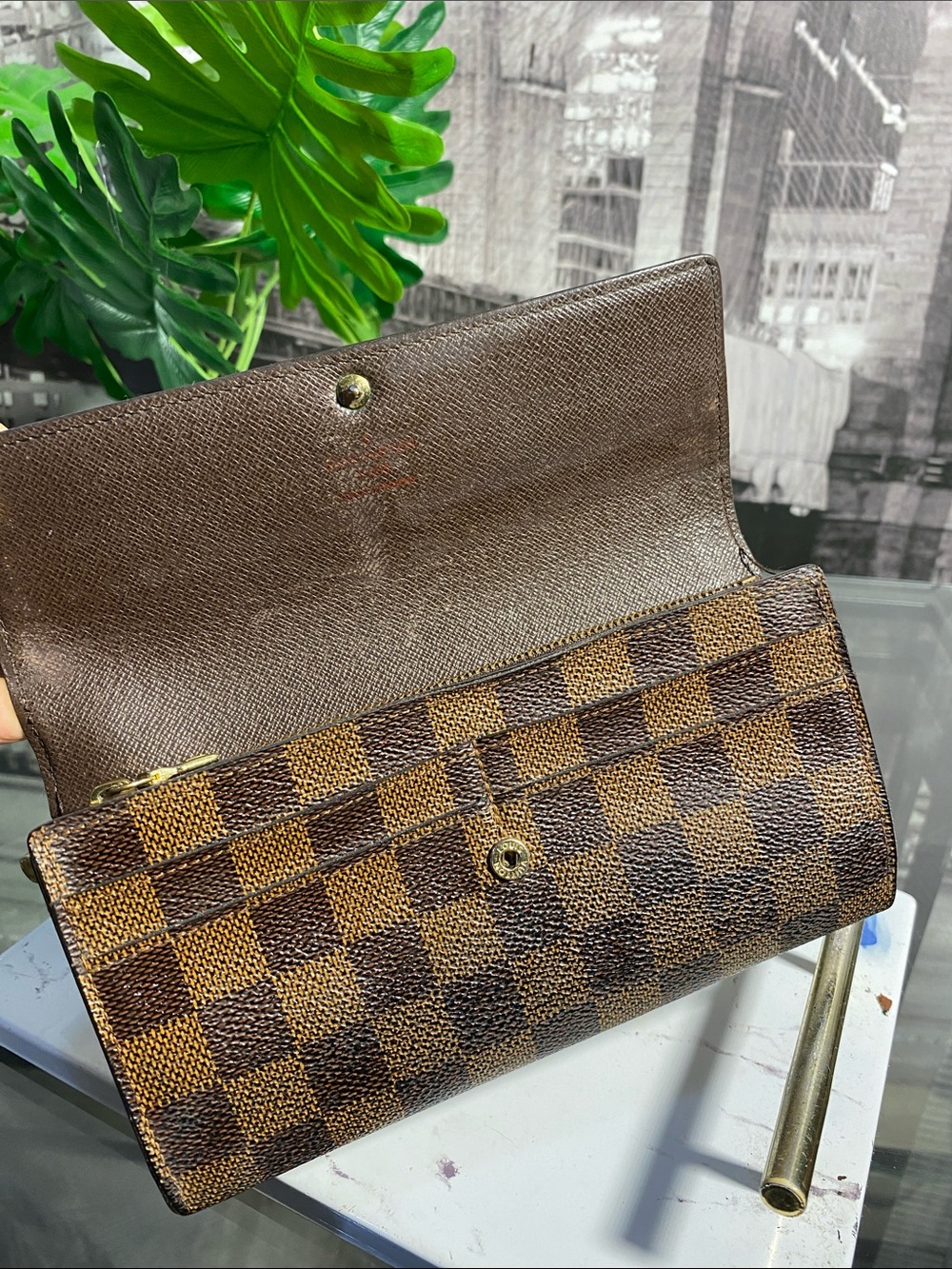 Authentic Louis Vuitton Damier Long Sarah Wallet - Picture 10 of 17